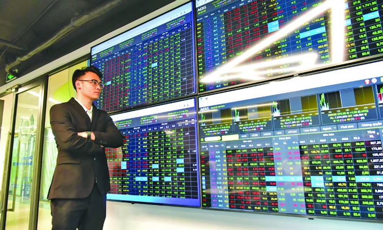 Thị trường đối mặt “bài test” tháng 4: Rủi ro VN-Index quay lại mốc 1.570 điểm?