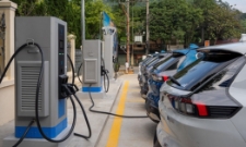 Gỡ ‘nút thắt’ cốt lõi để người dân chuyển sang xe điện hoá