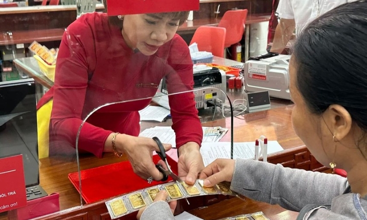 Thuế vàng “biến mất” khỏi dự thảo: Điều gì đang diễn ra?