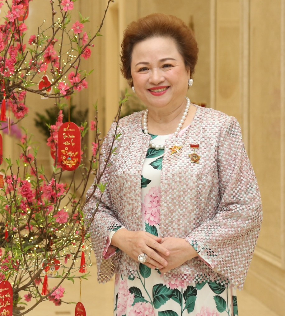 Madame Nguyễn Thị Nga.