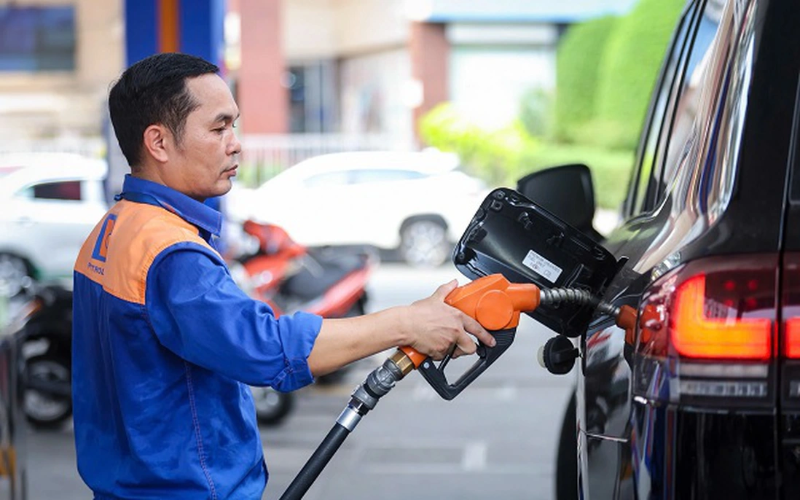 Bộ Công Thương ra chỉ đạo mới nhằm ‘giữ mạch’ xăng dầu