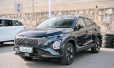 Người tiêu dùng bắt đầu chuyển hướng sang xe tiết kiệm nhiên liệu