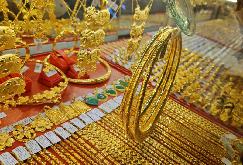 Giá vàng trong nước "rơi" nhanh, Bảo Tín Minh Châu giảm sâu nhất