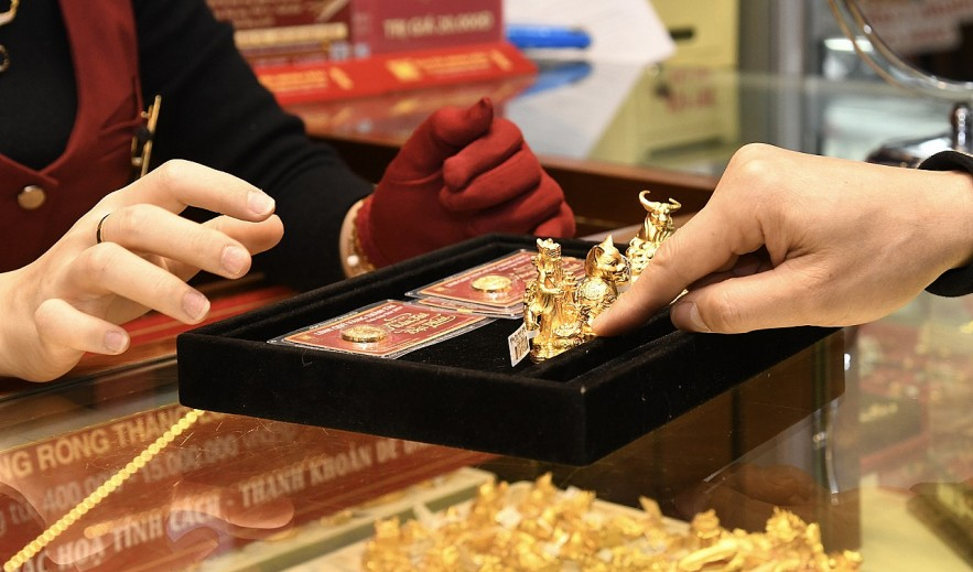 Giá vàng trong nước vượt 174 triệu đồng/lượng.