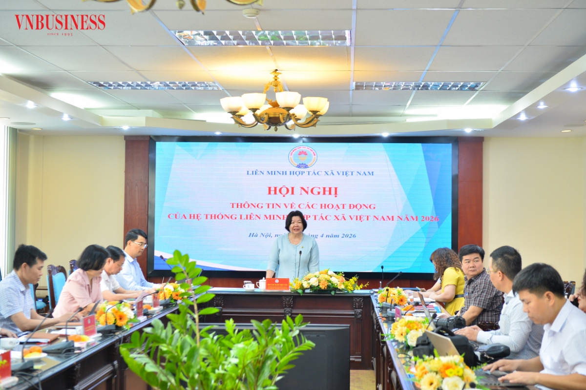 Chủ tịch Liên minh HTX Việt Nam Cao Xuân Thu Vân phát biểu tại Hội nghị.