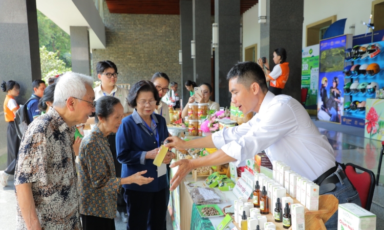 “Làm ra niềm tin”: Con đường nâng tầm thương hiệu quốc gia cho hàng Việt