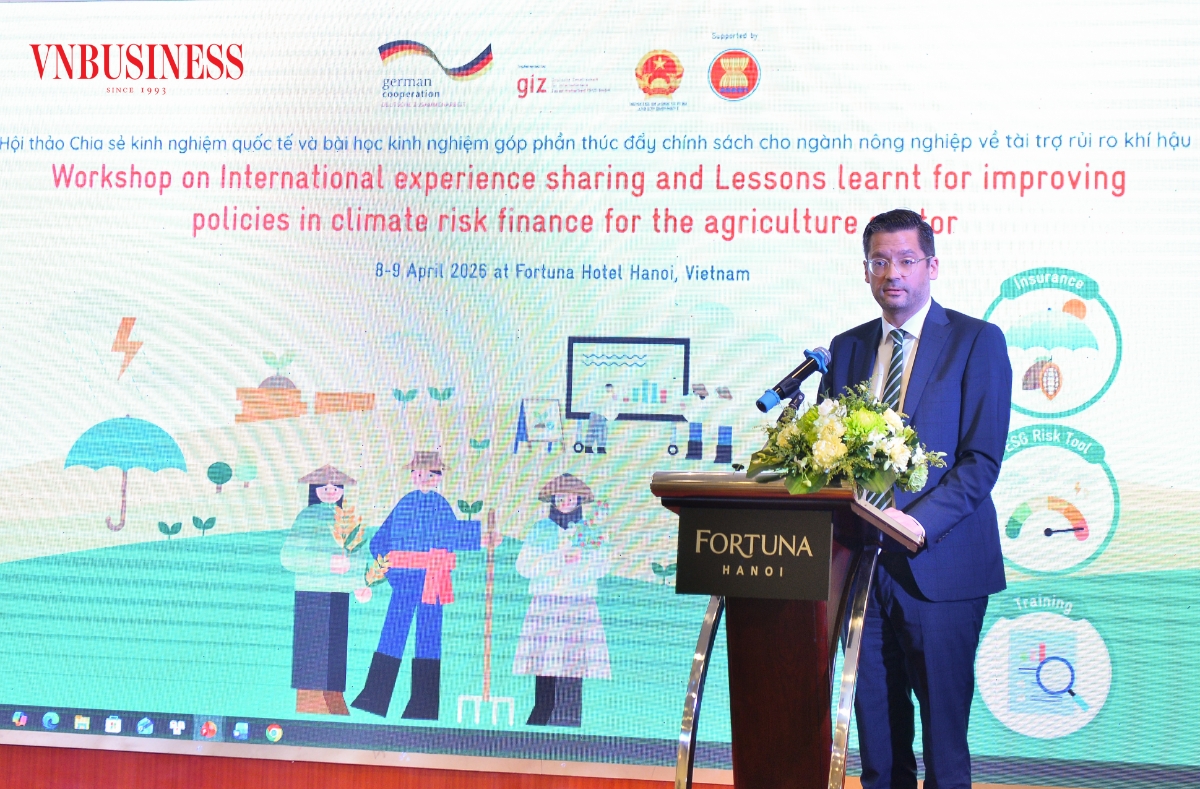 Bí thư thứ nhất về Hợp tác phát triển, Đại sứ quán Đức tại Việt Nam Jens Schmid-Kreye phát biểu tại Hội thảo.