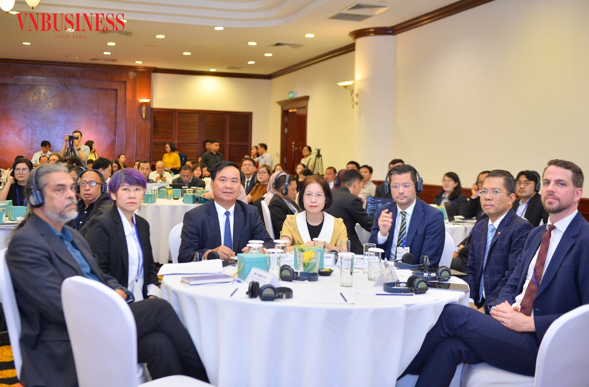 Phó Chủ tịch Liên minh HTX Việt Nam Nguyễn Thị Hoài Linh tham dự Hội thảo.