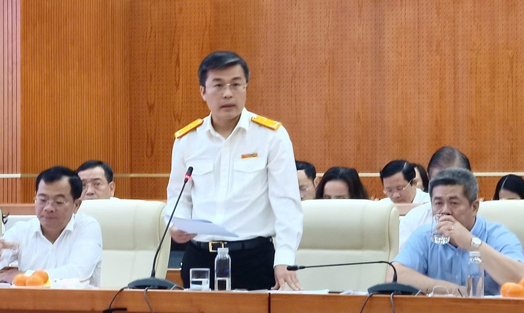 Ông Lê Long – Phó Cục trưởng Cục Thuế phát biểu tại họp báo.