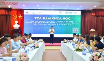 HTX “ra khơi” chuyển đổi số: Thiếu phao cứu sinh, sóng dữ chực chờ