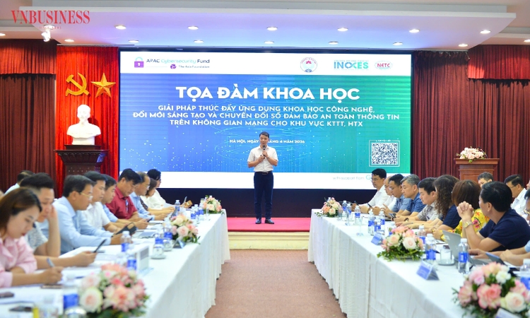 HTX “ra khơi” chuyển đổi số: Thiếu phao cứu sinh, sóng dữ chực chờ