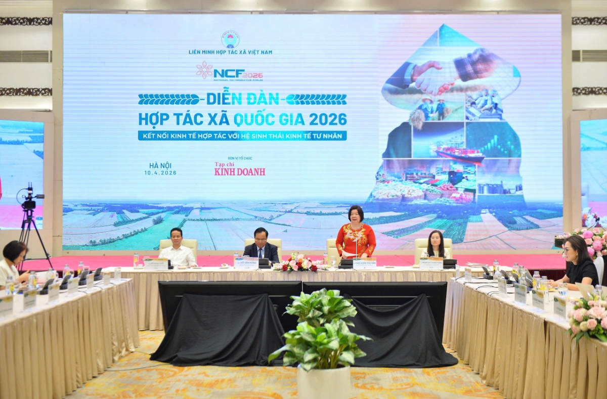 Chủ tịch Liên minh HTX Việt Nam Cao Xuân Thu Vân phát biểu kết luận Diễn đàn.