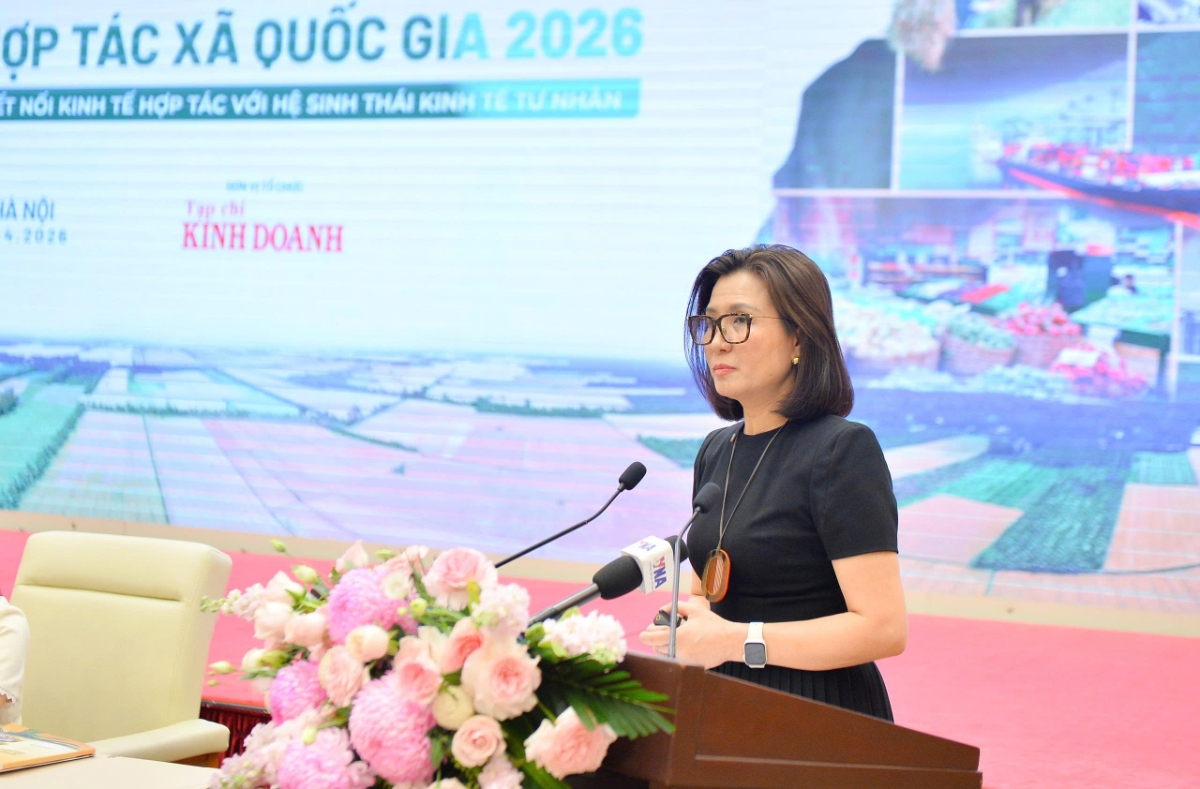 Bà Nguyễn Thị Hoàng Yến, Phó Cục trưởng Cục Kinh tế hợp tác và phát triển nông thôn (Bộ NN&MT) phát biểu.