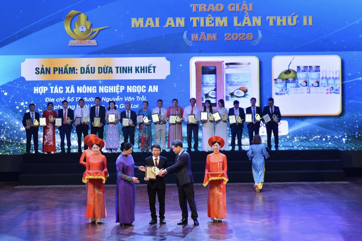 Lễ trao Giải Ngôi sao HTX và Giải Mai An Tiêm năm 2026 khép lại khẳng định thông điệp mạnh mẽ về vai trò, vị thế và tương lai của kinh tế tập thể trong chiến lược phát triển đất nước.