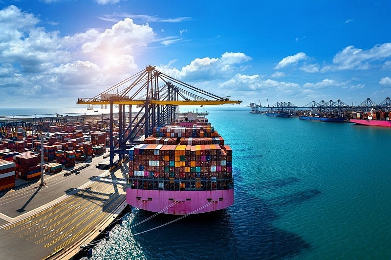 Phía sau những con số ấn tượng, xuất nhập khẩu bộc lộ điểm mất cân đối