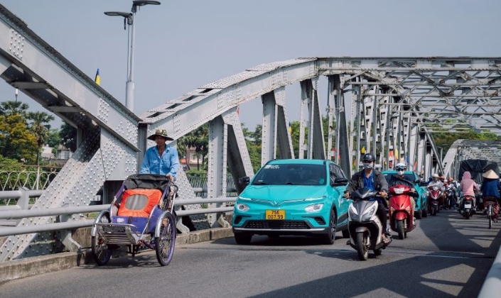 GSM đồng bộ thương hiệu để mở rộng toàn cầu.