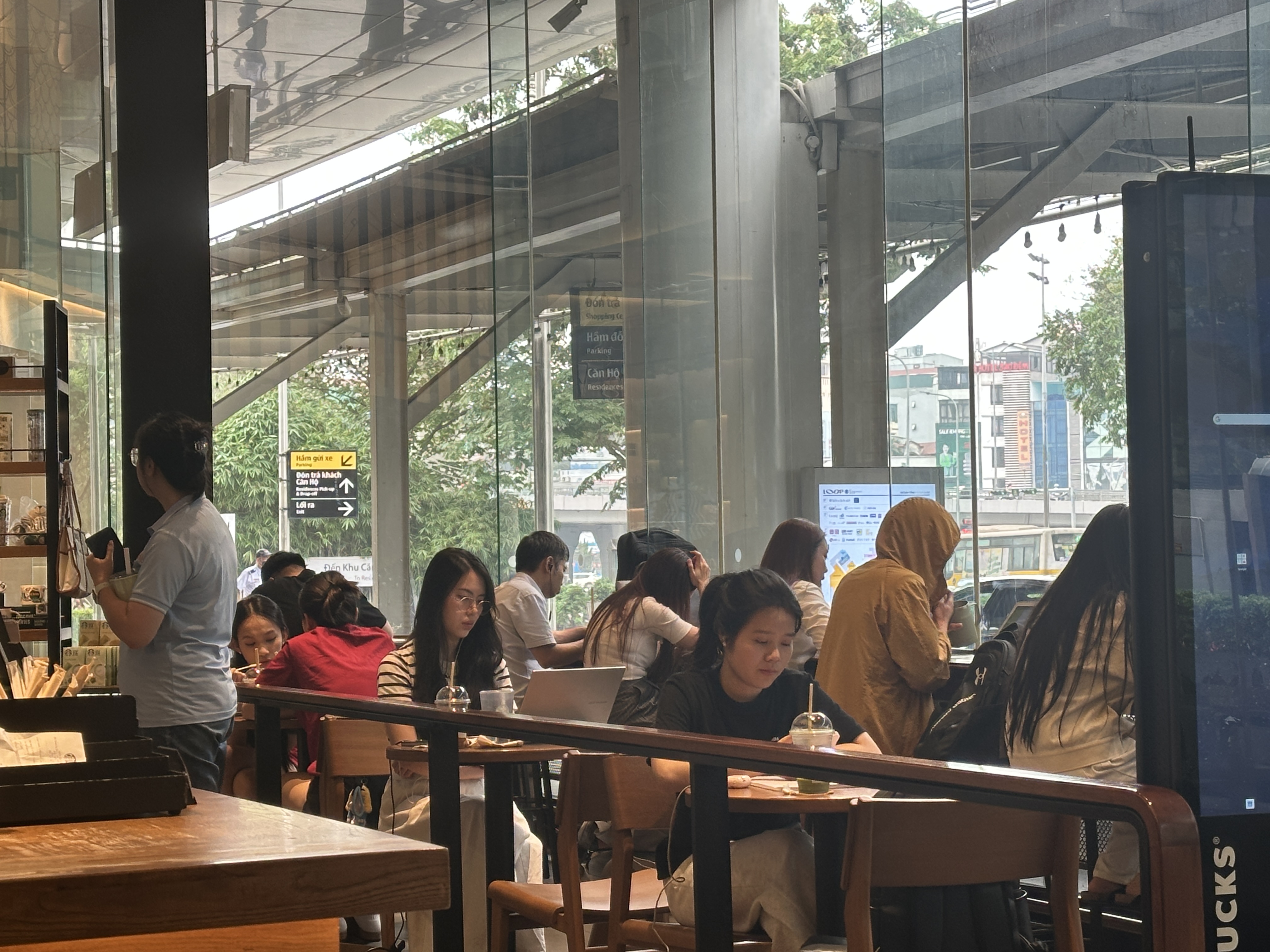 Xu hướng làm việc linh hoạt tái định hình mô hình F&B.