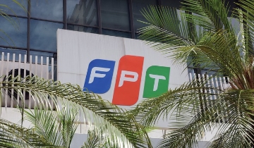 Cổ phiếu FPT về đáy 2 năm, tổ chức liên quan nội bộ tranh thủ “gom hàng”