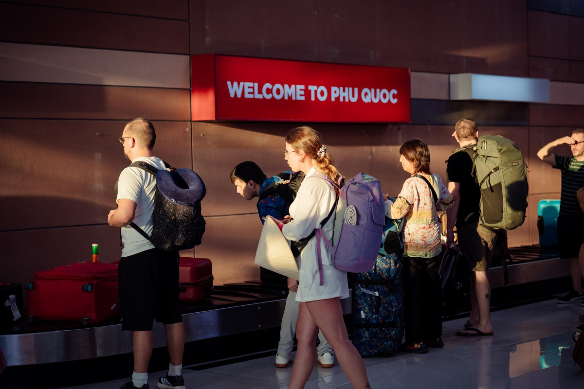 Hành khách quốc tế tại sân bay Phú Quốc.