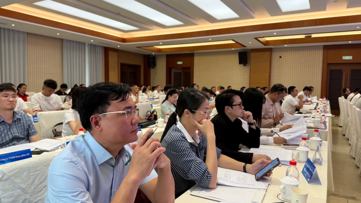 Đoàn 20 đại biểu đại diện doanh nghiệp VIệt Nam tham gia tọa đàm, thực hiện nhiều phiên giao thương, kết nối trực tiếp với các doanh nghiệp Trung Quốc.