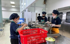 Yêu cầu cấp thiết phải đổi mới cách thức quản lý, nhằm ngăn chặn thực phẩm bẩn len lỏi vào đời sống.