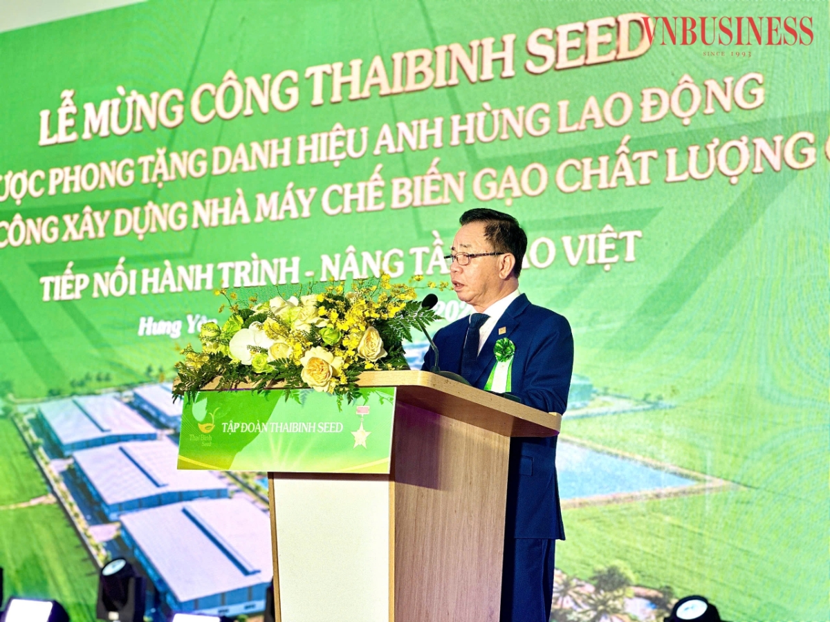 Anh hùng Lao động Trần Mạnh Báo.