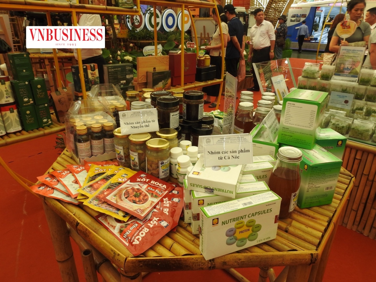 Sản phẩm của ngành nông nghiệp Việt Nam trưng bày tại triển lãm quốc gia.