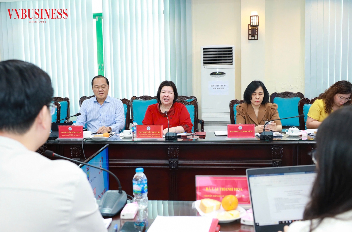 Chủ tịch Liên minh HTX Việt Nam Cao Xuân Thu Vân phát biểu tại buổi lễ.