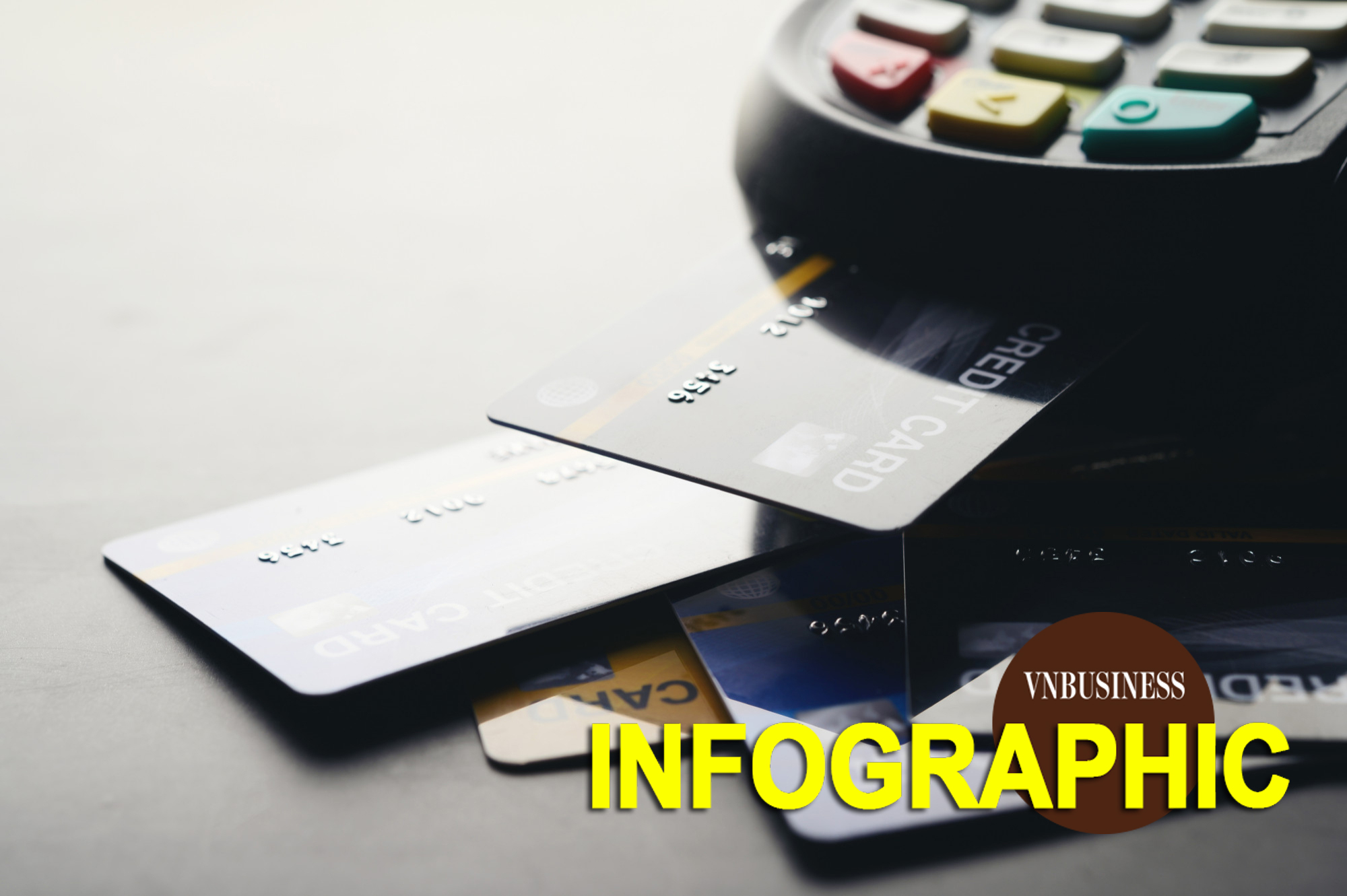 Soi lương của sếp ngân hàng: CEO tư nhân nhận tới gần 28 tỷ đồng/năm, bỏ xa mặt bằng quốc doanh