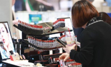 Thị trường mỹ phẩm bộc lộ lỗ hổng trong khâu phân phối.