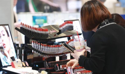 Thị trường mỹ phẩm bộc lộ lỗ hổng trong khâu phân phối.