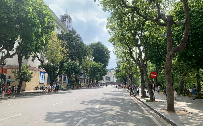 11 tuyến phố ở phường Hoàn Kiếm, Hà Nội được đề xuất thí điểm vùng phát thải thấp và cấm xe máy xăng theo giờ.