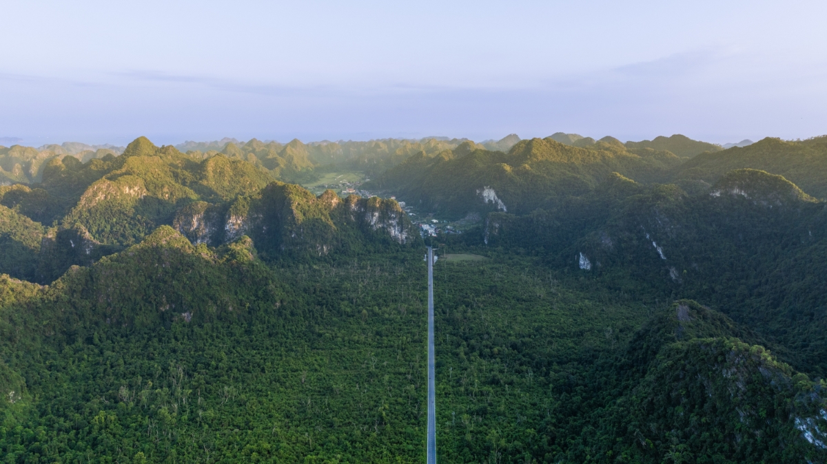 Cát Bà đã chuyển mình thành điểm đến bốn mùa với lượng khách tăng trưởng ấn tượng.