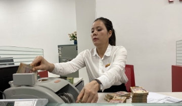 Lãi suất “hạ nhiệt”, loạt ngân hàng thừa nhận áp lực thanh khoản, hé lộ kịch bản ứng phó năm 2026