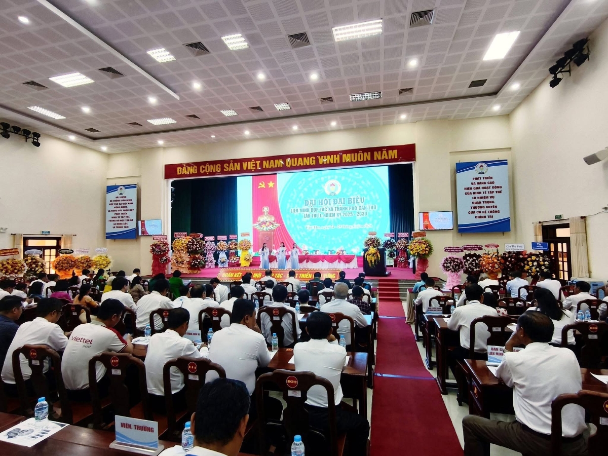 Toàn cảnh đại hội.