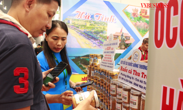 Minh bạch hay bị đào thải: Hộ kinh doanh thực phẩm vào thế sinh tử