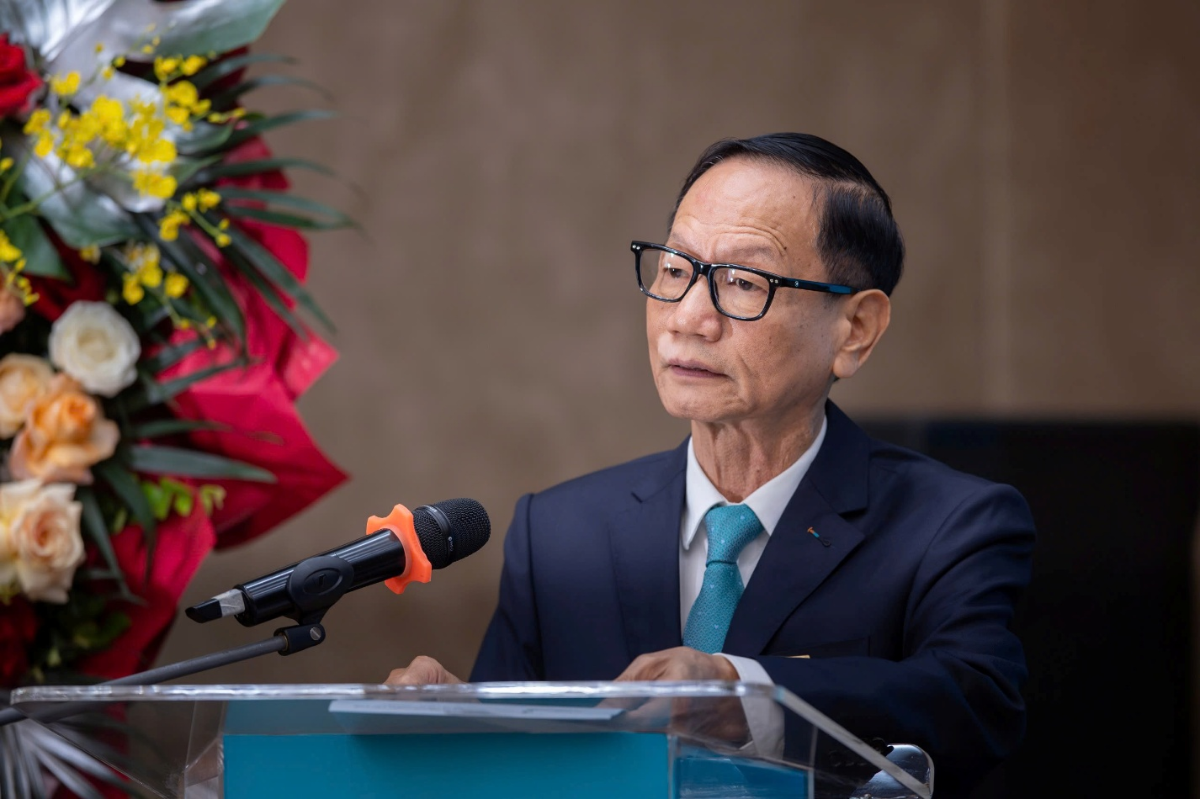 Chủ tịch Vũ Văn Tiền