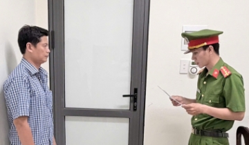 Khởi tố bị can xuất khống hóa đơn gia công hơn 20.000 con heo