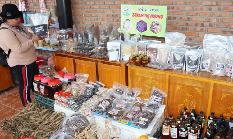 Hơn 2,5 triệu hộ kinh doanh không phải nộp thuế, Cục Thuế chỉ đạo khẩn