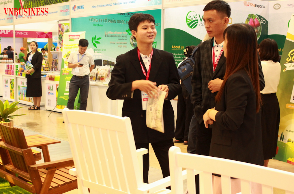 Đang có sự phân hóa rõ rệt trong DN ngành gỗ, người lạc quan, kẻ dè dặt, trong khi nỗi lo vẫn chưa hết.