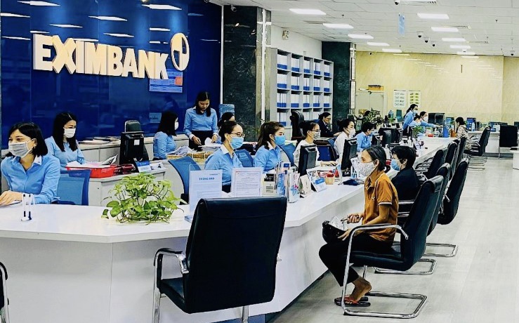 Vì sao nhiều ngân hàng bất ngờ lao dốc lợi nhuận trong quý I?