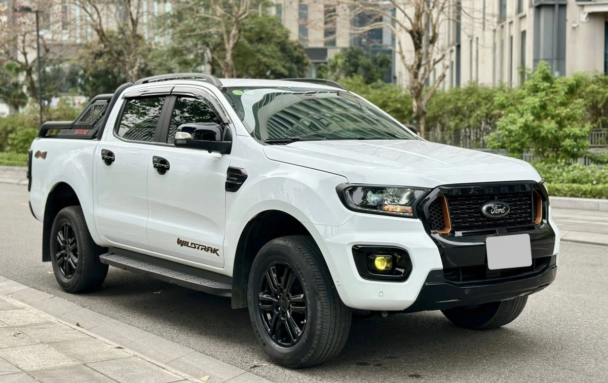 Xe bán tải được chạy 24/24h tại Hà Nội, thị trường lập tức sôi động trở lại