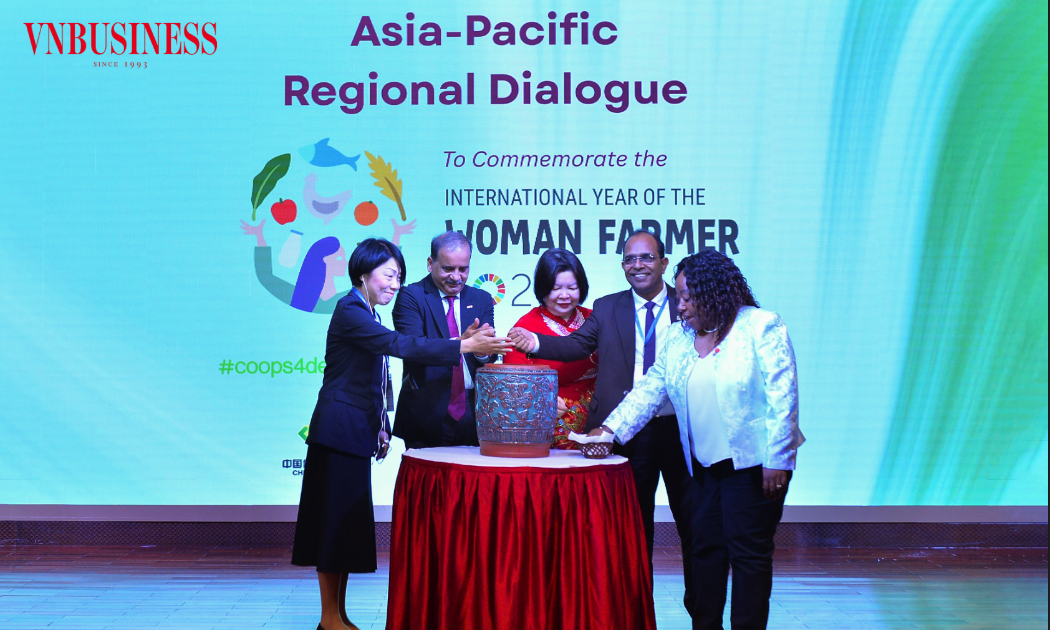 The “Roots and Renewal” ceremony takes place at the conference.