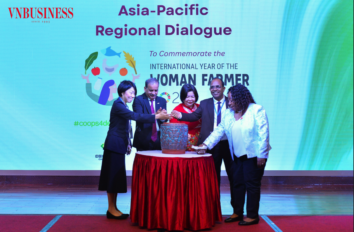 The “Roots and Renewal” ceremony takes place at the conference.