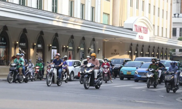 Hội đồng Nhân dân thành phố chưa xem xét Đề án “Vùng phát thải thấp trong vành đai 1 trên địa bàn Hà Nội” như chương trình dự kiến trước đó.