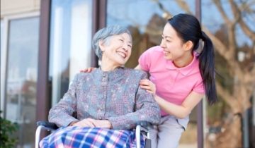Tiềm năng dịch vụ... ‘cho thuê con’ giữa làn sóng già hóa