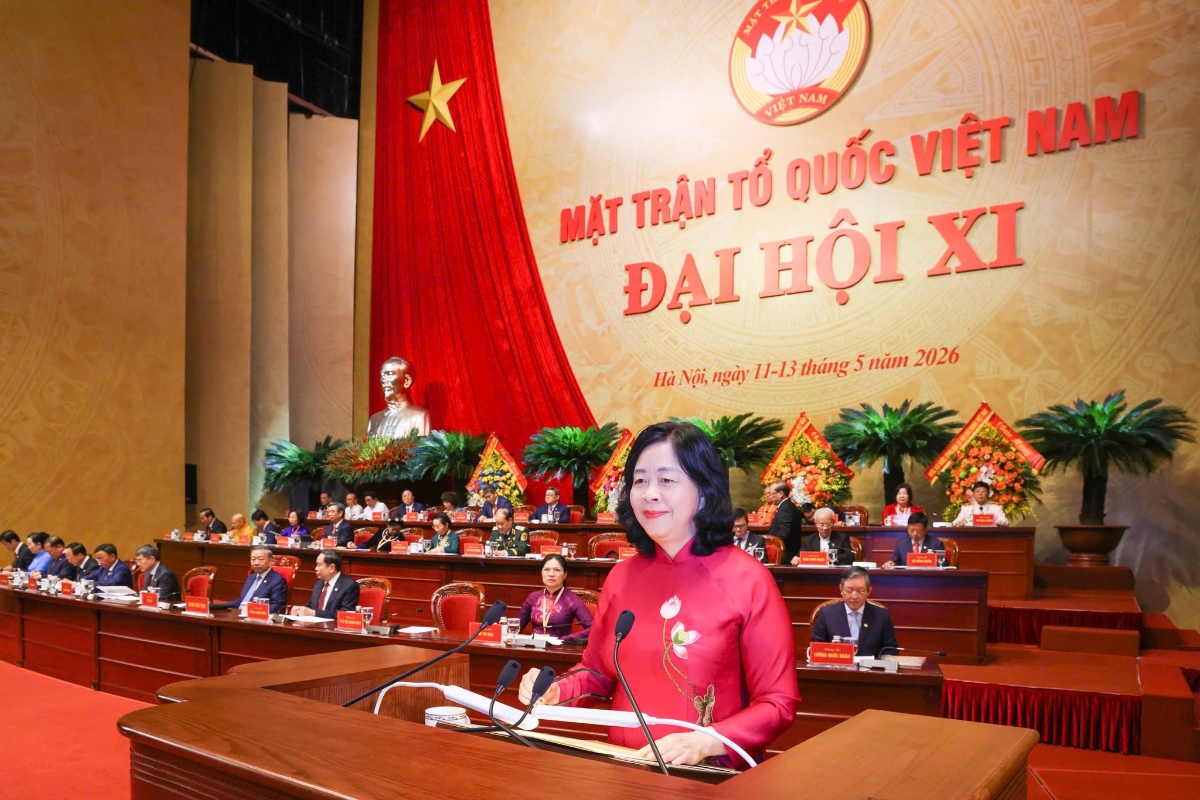 Bà Bùi Thị Minh Hoài, Ủy viên Bộ Chính trị, Bí thư Trung ương Đảng, Chủ tịch UBTƯ MTTQ Việt Nam phát biểu tại Đại hội.