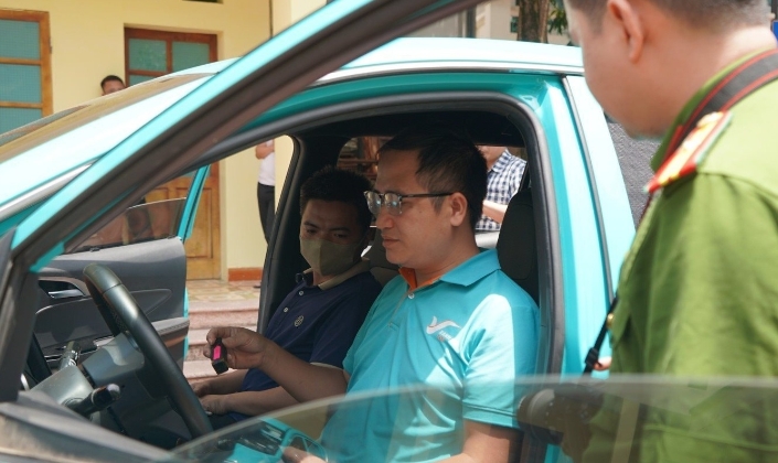 Thiết bị điện tử được dùng để vô hiệu hóa cảm biến nhận diện hành khách.