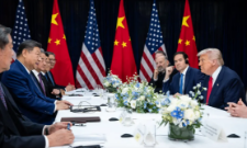 Tổng thống Mỹ Donald Trump gặp Chủ tịch Trung Quốc Tập Cận Bình tại Busan, Hàn Quốc, năm 2025. Ảnh: The New York Times