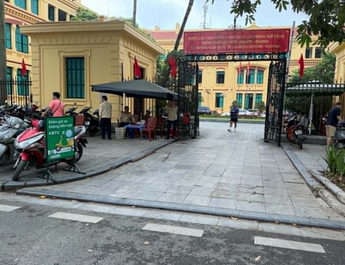 Hà Nội dự kiến hỗ trợ người dân từ 5 tới 20 triệu đồng khi chuyển đổi xe máy xăng sang xe điện.